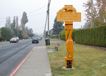 saanichton welcome totem